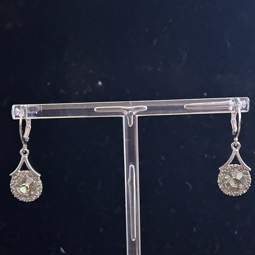 ❤️⭐ Cute Earrings - Picture 2 of 4